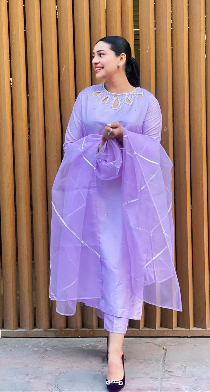 Kainat suit 3pc