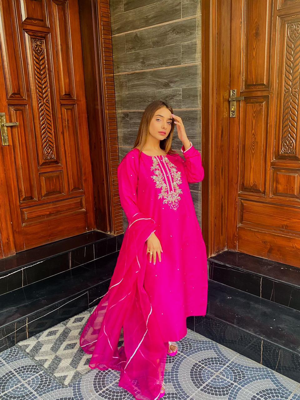 Haniya suit 3pc