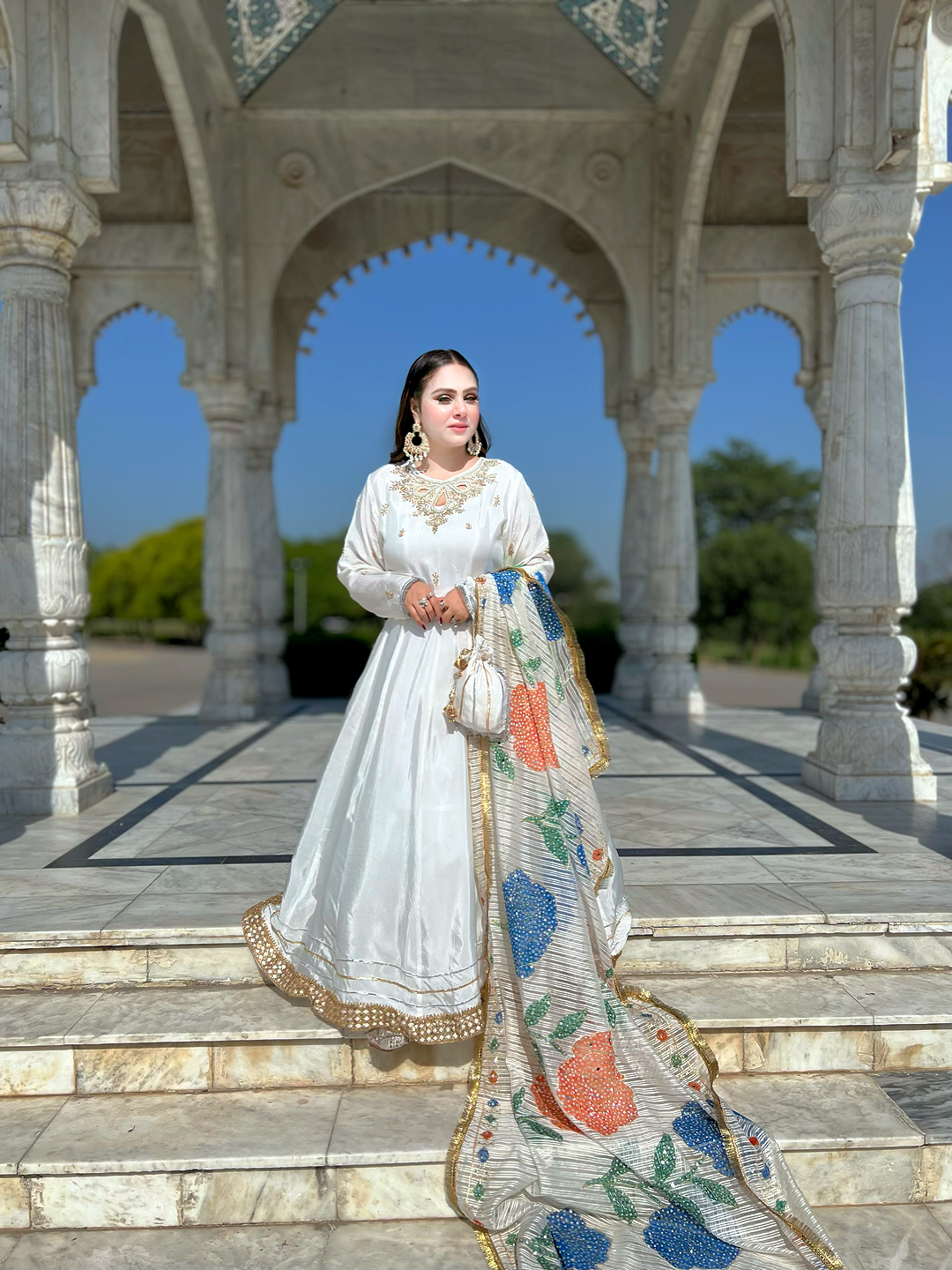 Momina White Rose Maxi