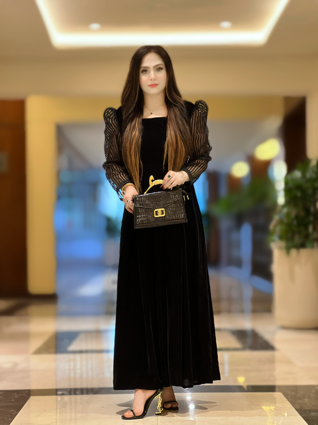 Roohi Velvet Maxi