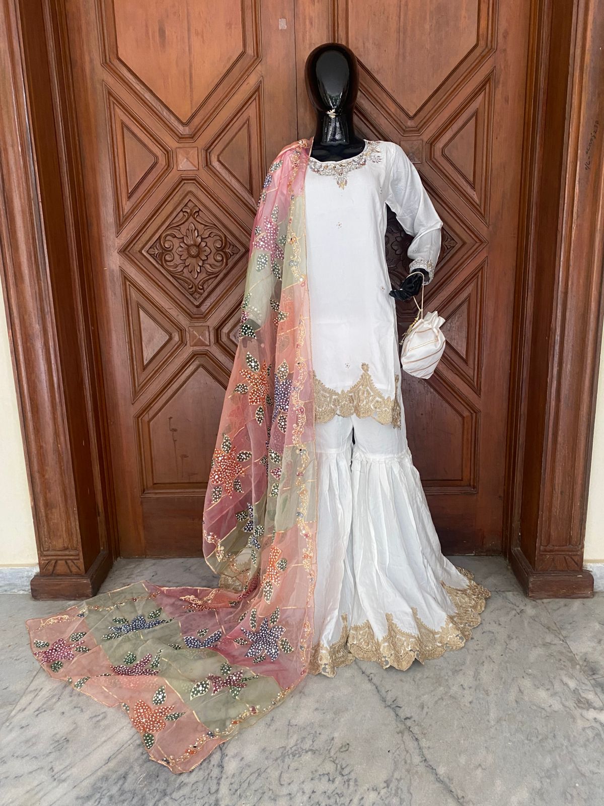 Burberry Gharara  SA-853