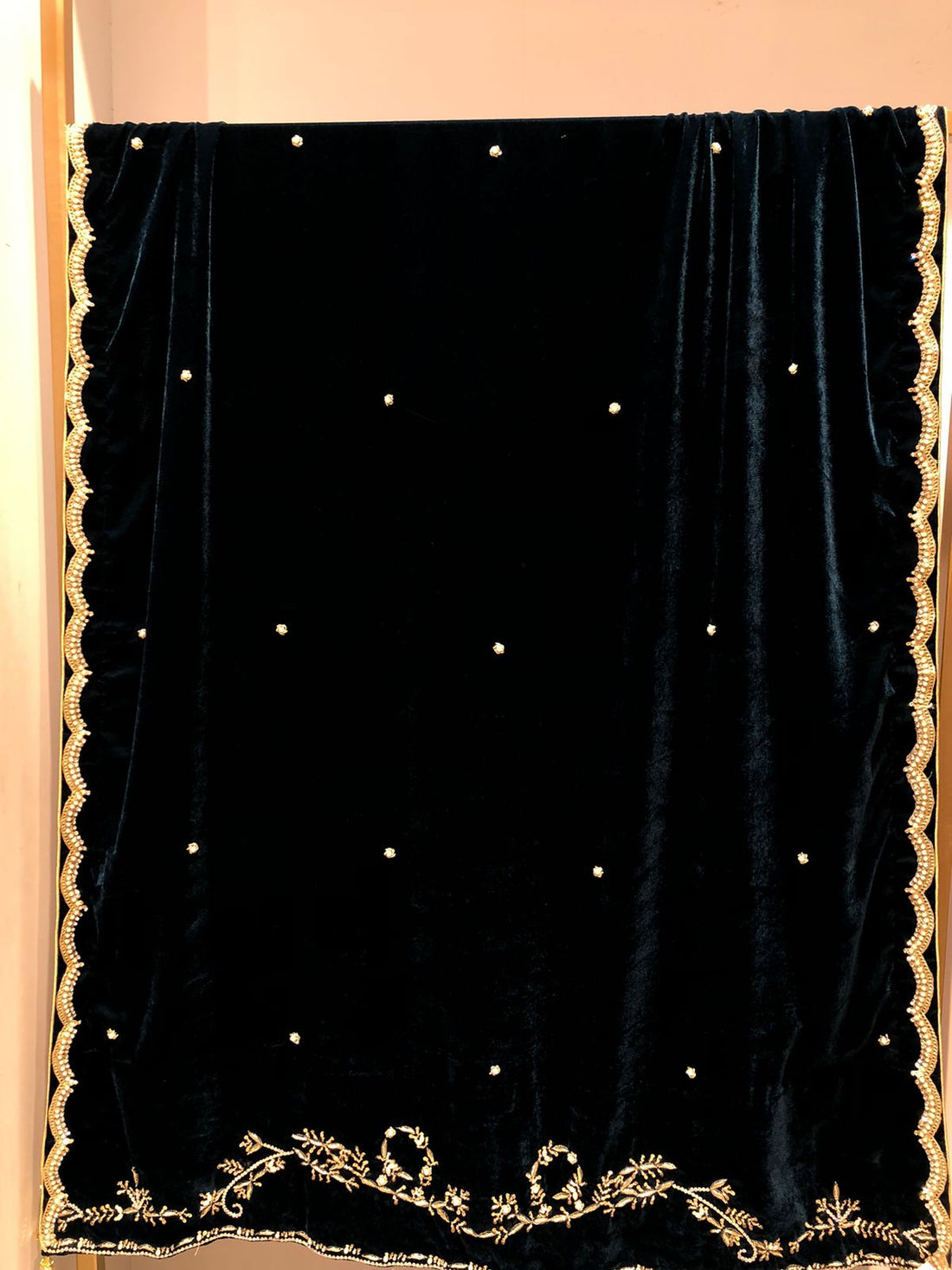 Sultana Velvet Shawl